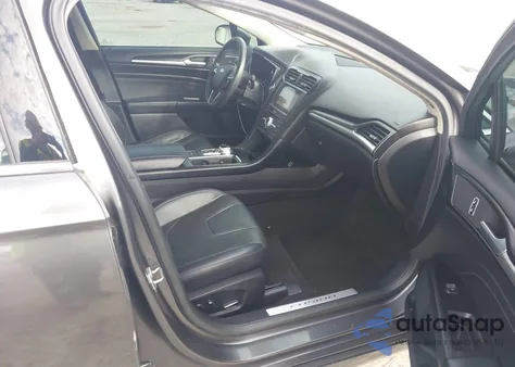 2019 Ford Fusion Hybrid Titanium from USA, damaged, VIN 3FA6P0RU6KR161988